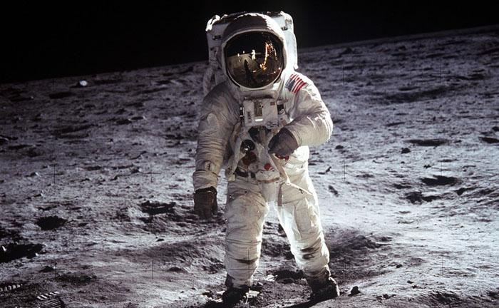Серия космических проектов Apollo («Аполлон»): 25,4 миллиардов долларов космос, проект