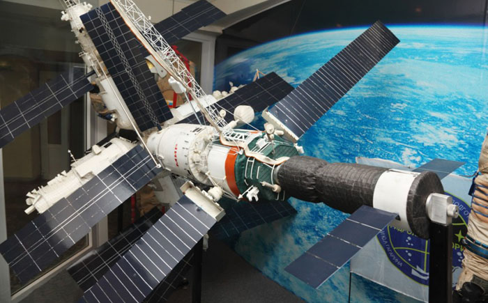 Орбитальная международная станция «Мир»: 4,2 миллиарда долларов космос, проект