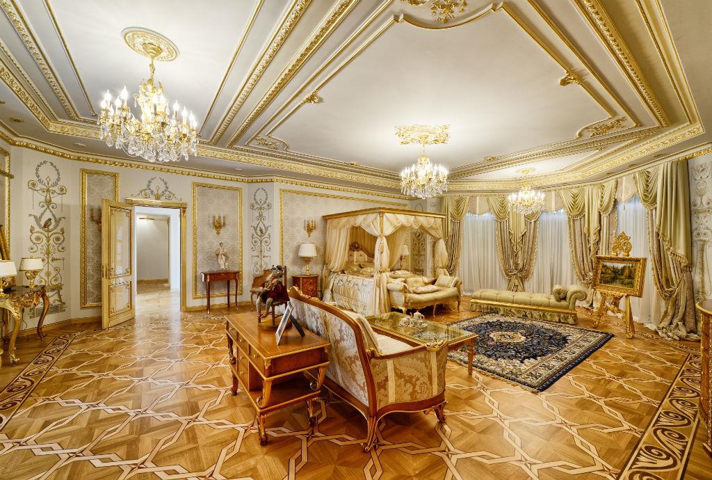 На Рублевке продается золотой дворец за сто миллионов долларов дворец, рублевка