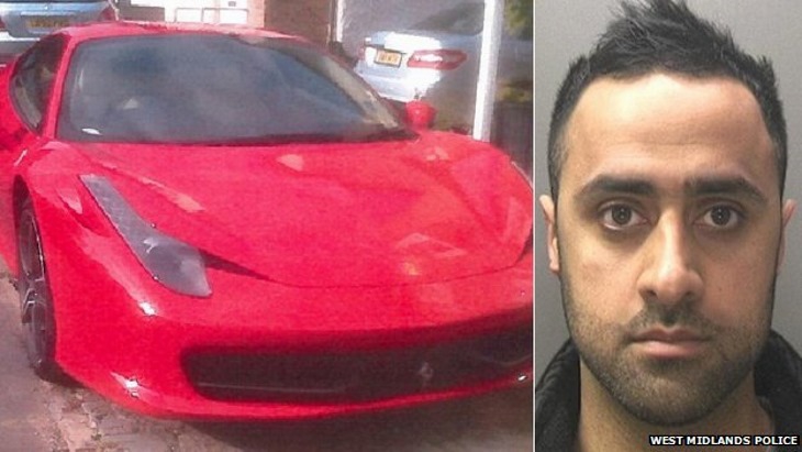 Полицейский «спалился» после того, как приехал на работу на Ferrari Полицейский «спалился» после того, как приехал на работу на Ferrari ferrari, авто, полиция