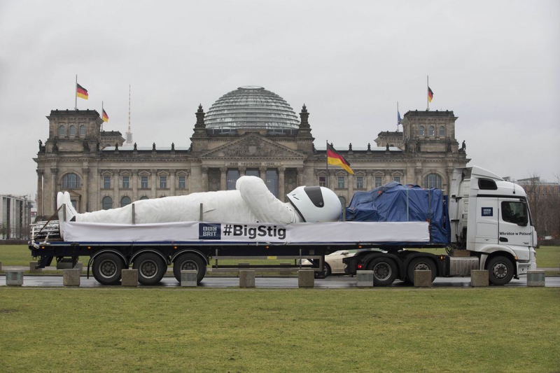 #bigstig statue warsaw top gear #bigstig statue warsaw top gear