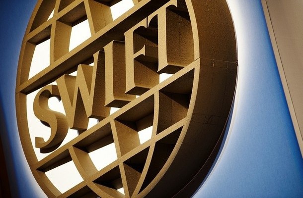 SWIFT  :   swift, , 