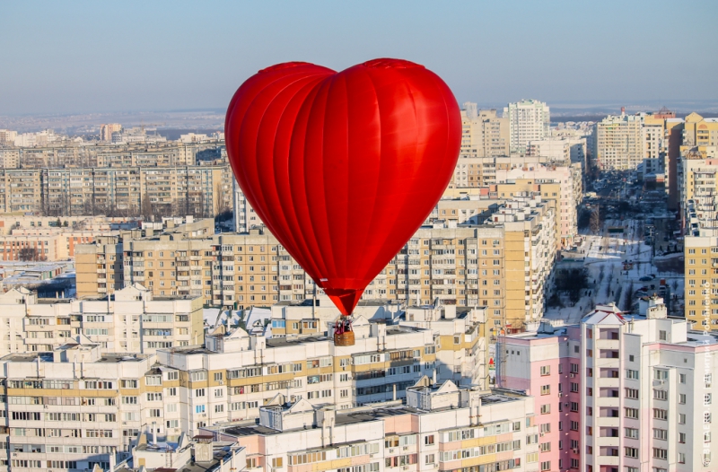 Сердце в небе над Белгородом белгород, воздушный шар, день влюбленных, день святого Валентина, полёт на воздушном шаре, сердце