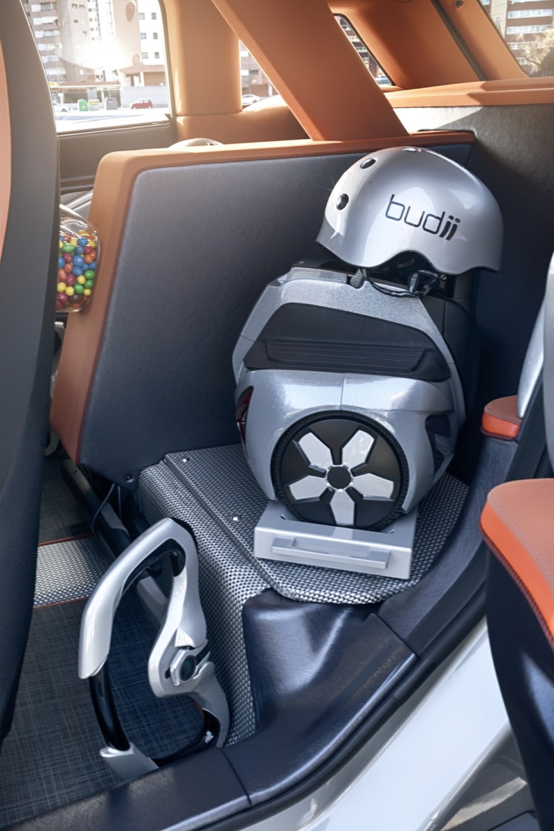 BMW i3 получил уникальный автопилот BMW i3 получил уникальный автопилот bmw, rinspeed, автопилот