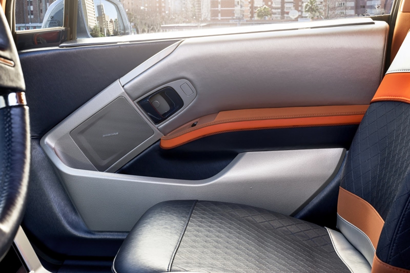 BMW i3 получил уникальный автопилот BMW i3 получил уникальный автопилот bmw, rinspeed, автопилот