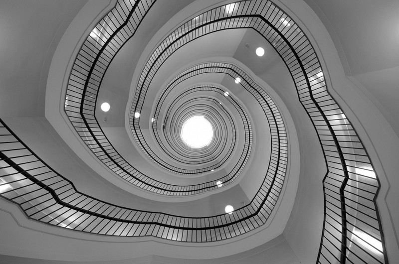 Коллекция чарующих фотографий спиральных лестниц лестница, спираль