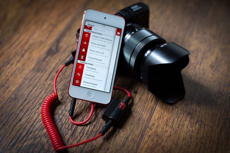 7. Провод  Triggertrap позволяет контролировать спуск затвора фотоаппарата с помощью смартфона или планшета.  секрет, фотография