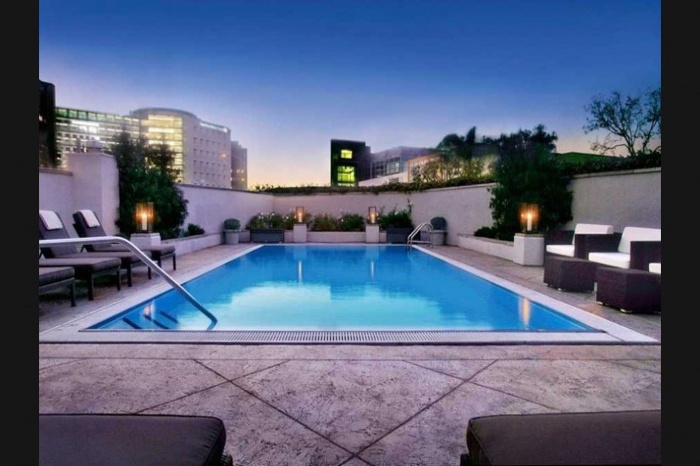 Романтичный бассейн в Sofitel Los Angeles. ожидания и реальность, отель, реклама