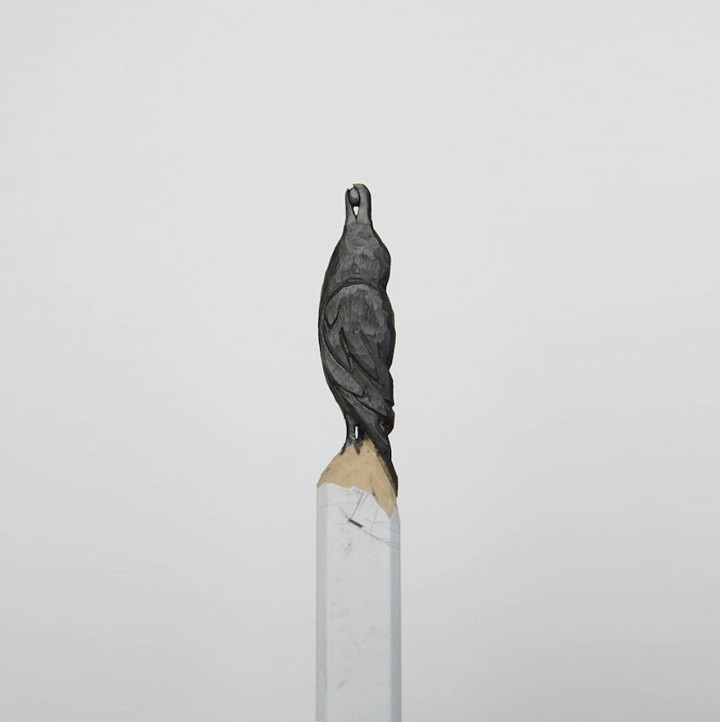 Rzeźby wykonane z kredek i ołówków