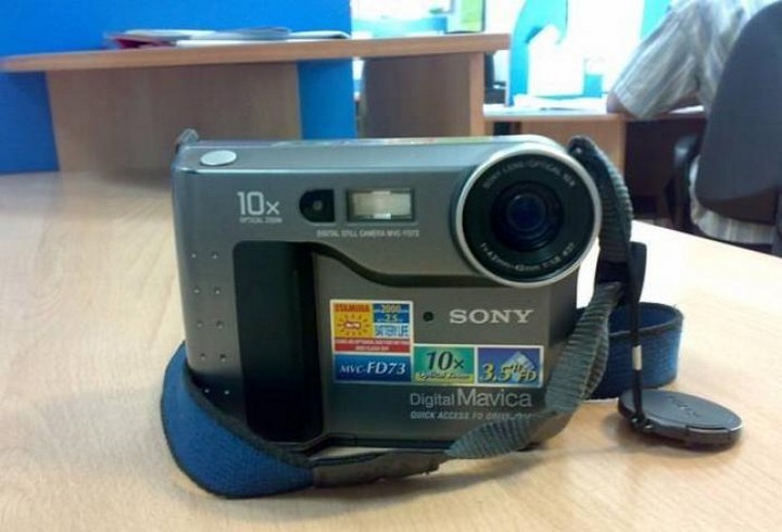 Редкий фотоаппарат с дискетой Sony Digital Mavica необчное, техника