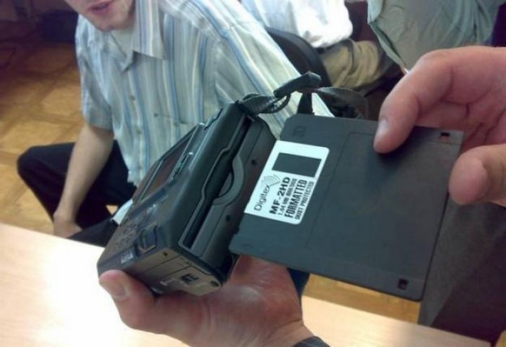 Редкий фотоаппарат с дискетой Sony Digital Mavica необчное, техника