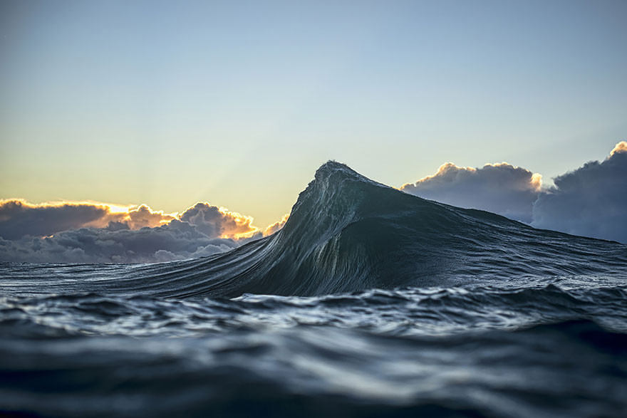 Когда морские волны похожи на горы волна, горы, художник