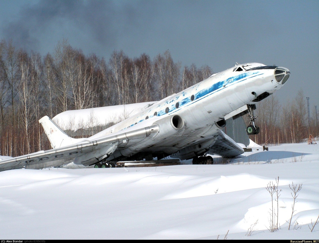 Туполев Ту-124В. Новосибирск. вертолёты, памятники, самолёты, техника