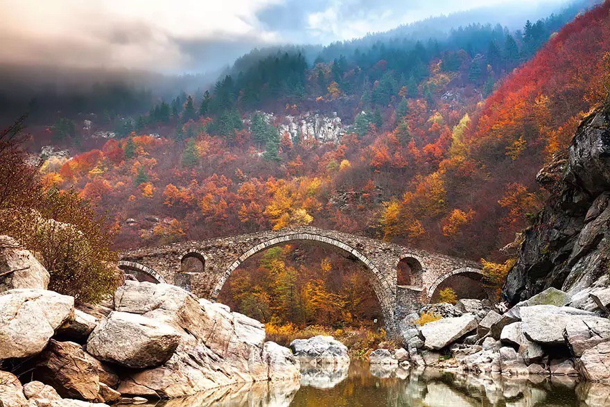 Дьявольский мост в горах Родопы, Болгария в мире, мост