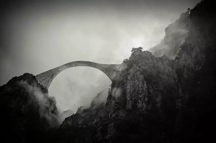 Мост в горах Пиндос, Греция в мире, мост