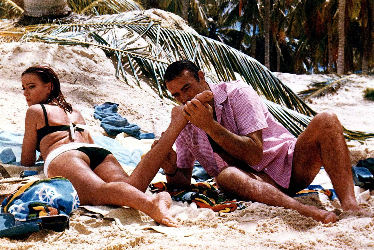 4. Клодин Оже в роли Домино Дерваль в фильме «Шаровая молния», 1965 год 4. Клодин Оже в роли Домино Дерваль в фильме «Шаровая молния», 1965 год девушки, джеймс бонд, красота