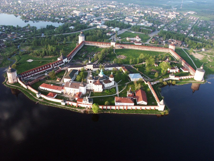Кирилло-Белозерский монастырь Чудеса России, природа, сооружения