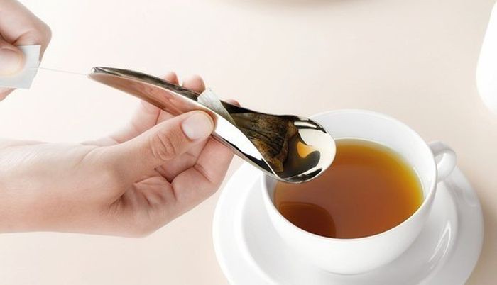 Spoon, squeeze the tea bags design, idea, creativity