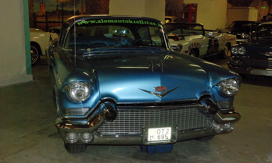 Cadillac Fleetwood Cadillac Fleetwood авто, автомузей, будапешт, музей