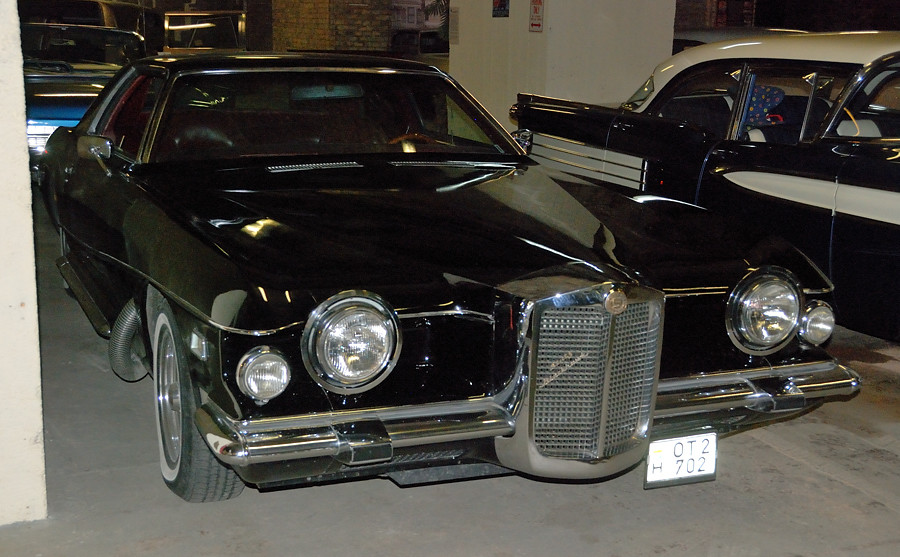 Stutz Blackhawk Музей под Будапештом "Alomauto"