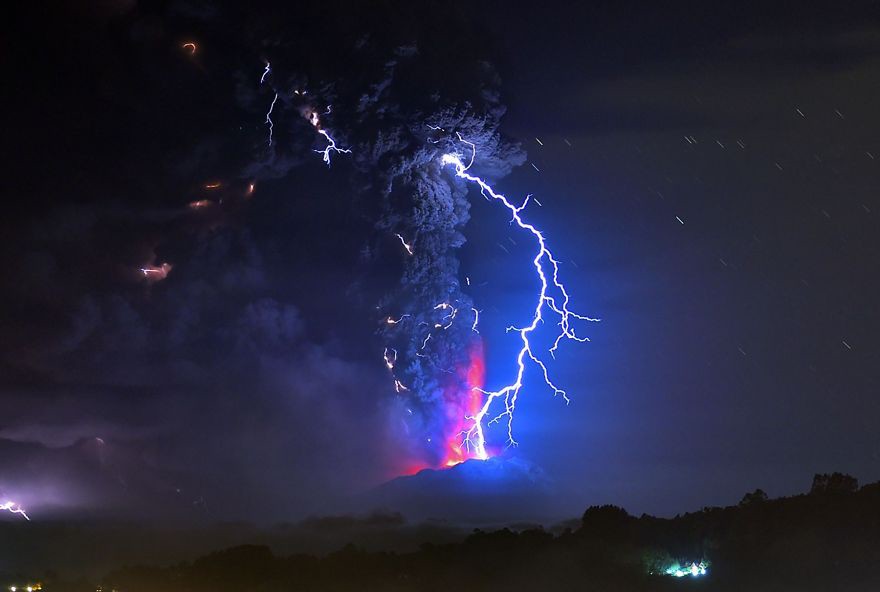 20 впечатляющих фотографий извержения вулкана Кальбуко в Чили Кальбуко, вулкан, извержение, чили