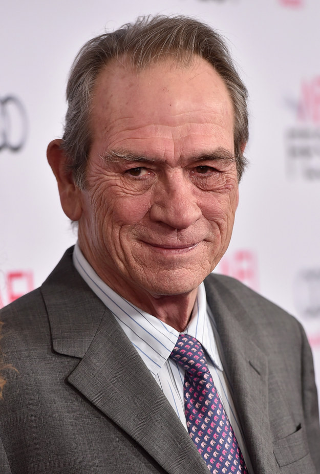 13. А размер одежды Томми Ли Джонса не изменился за всю жизнь 13. А размер одежды Томми Ли Джонса не изменился за всю жизнь возраст, знаменитость