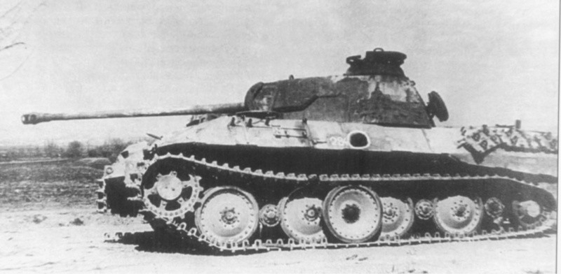 Немецкий танк Pz.Kpfw. V Ausf. A «Пантера», подбитый в борт снарядом калибра 100-122 мм. вов, фото