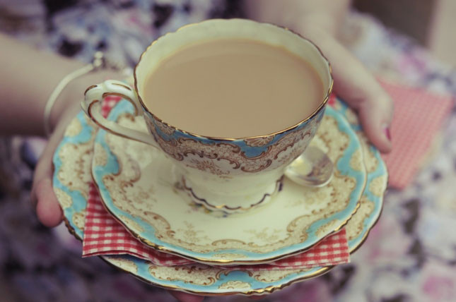 Чай с молоком и кардамоном интересное, кофе, напиток, утро, чай