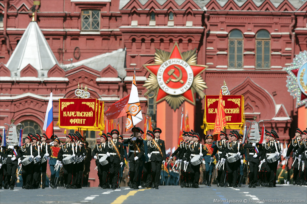 Взгляд изнутри Красной площади на парад  взгляд, красная, парад