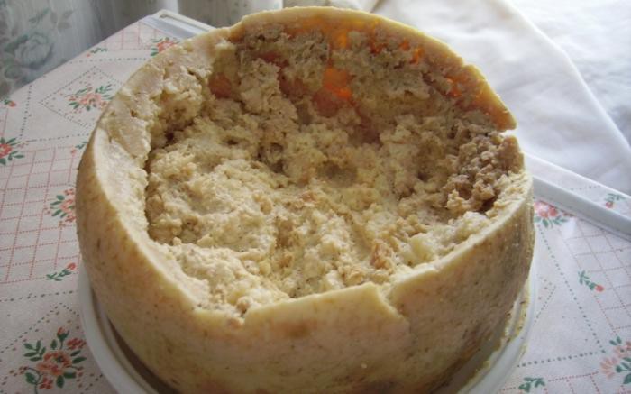 Казу Марцу деликатесы, еда, опасно