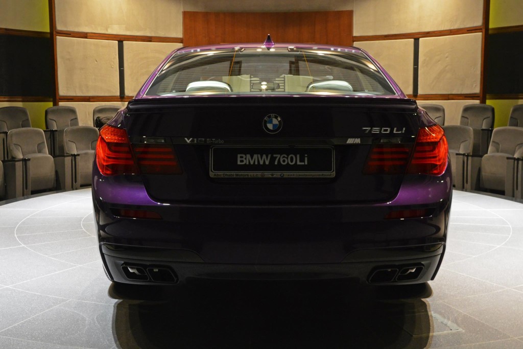 Роскошный BMW 760Li фиолетового цвета 7-series, 760li, bmw, авто, эксклюзив
