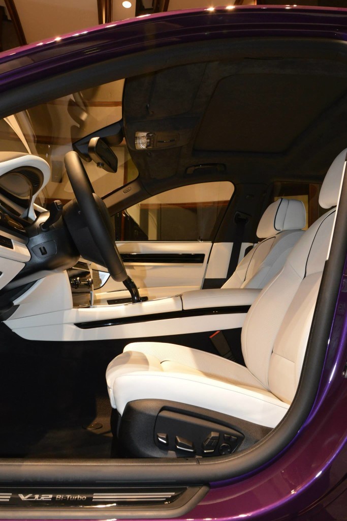 Роскошный BMW 760Li фиолетового цвета 7-series, 760li, bmw, авто, эксклюзив