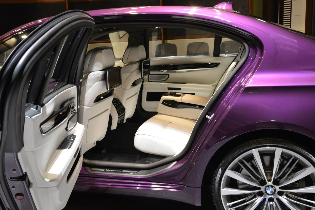 Роскошный BMW 760Li фиолетового цвета 7-series, 760li, bmw, авто, эксклюзив