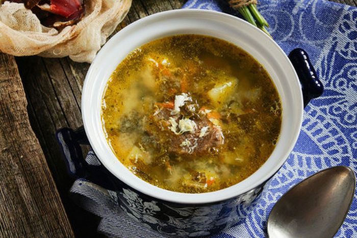 Ливанский суп со щавелем и чечевицей еда, щавель