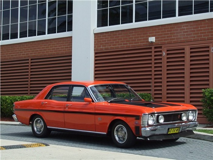 2. Ford Falcon GTHO Топ-10 самых захватывающих авто 2. Ford Falcon GTHO авто, мощный автомобиль, мощь