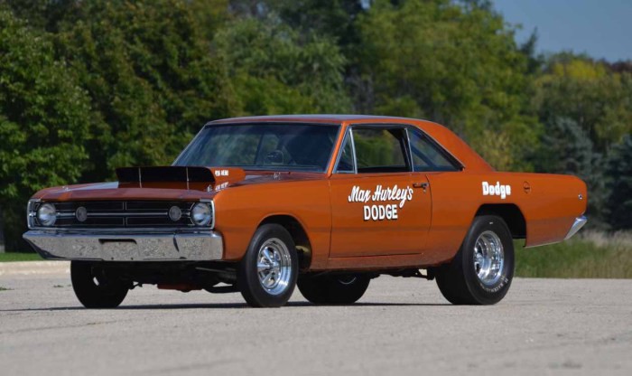 6. Dodge HEMI Dart/Barracuda Топ-10 самых захватывающих авто 6. Dodge HEMI Dart/Barracuda авто, мощный автомобиль, мощь