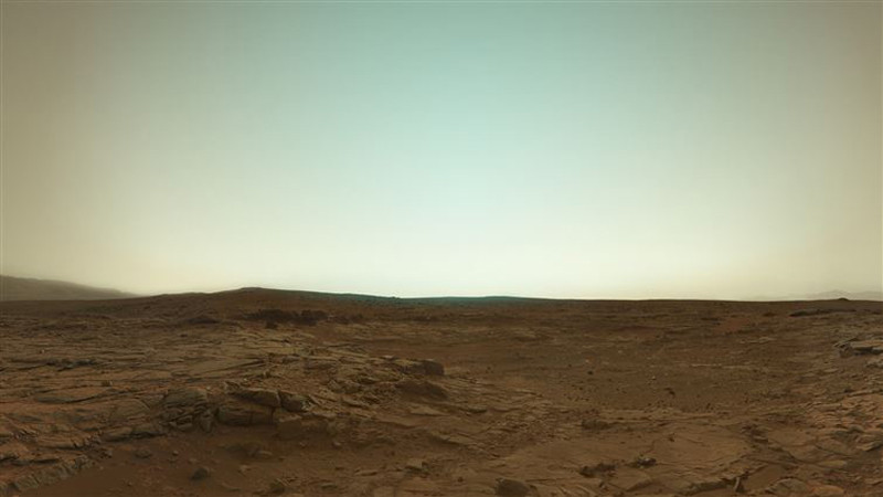 Марс в своем истинном цвете, снятый марсоходом Curiosity. планета, ракурсы, фотография