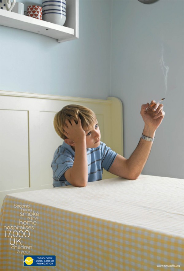 7. «Из-за пассивного курения ежегодно в Британии госпитализируется 17 тысяч детей» вред, здоровье, социальная реклама, табак