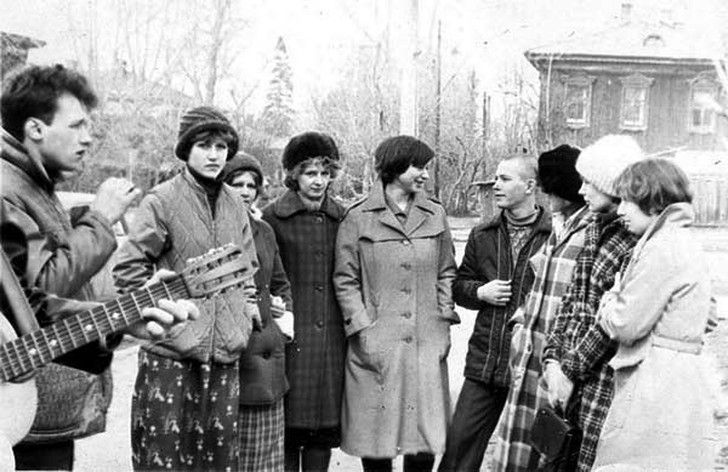 20 ностальгических фото о том, что носила советская молодежь мода, ссср