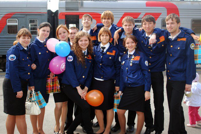 Общественные молодёжные движения в России день молодежи, молодежные организации, молодежь