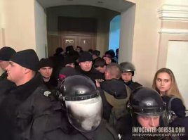Сразу видно кто вчера пил