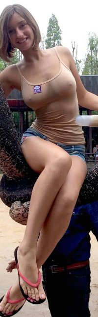 шорты?! - даже и не заметил...