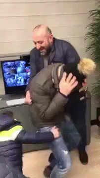 f69d7c8619afc8227d27cfb64920d16d.gif