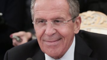 Вот почему не следует устраивать парковку на замершем озере