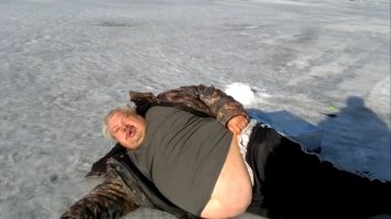 хз но почему то его сразу вспомнил ))))