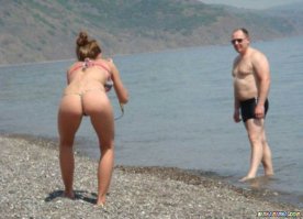 Девушки в купальниках