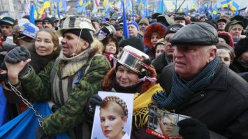 наши люди с кастрюлями на голове не ходят