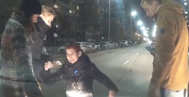 Сколько боли в этом лице!!!