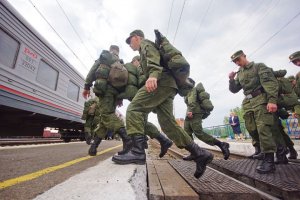 Министр Шойгу издал приказ кормить призывников следующих к месту службы только в вагонах-ресторанах.Раньше выдавали сухпай.