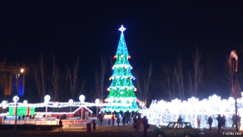 Городская елка...